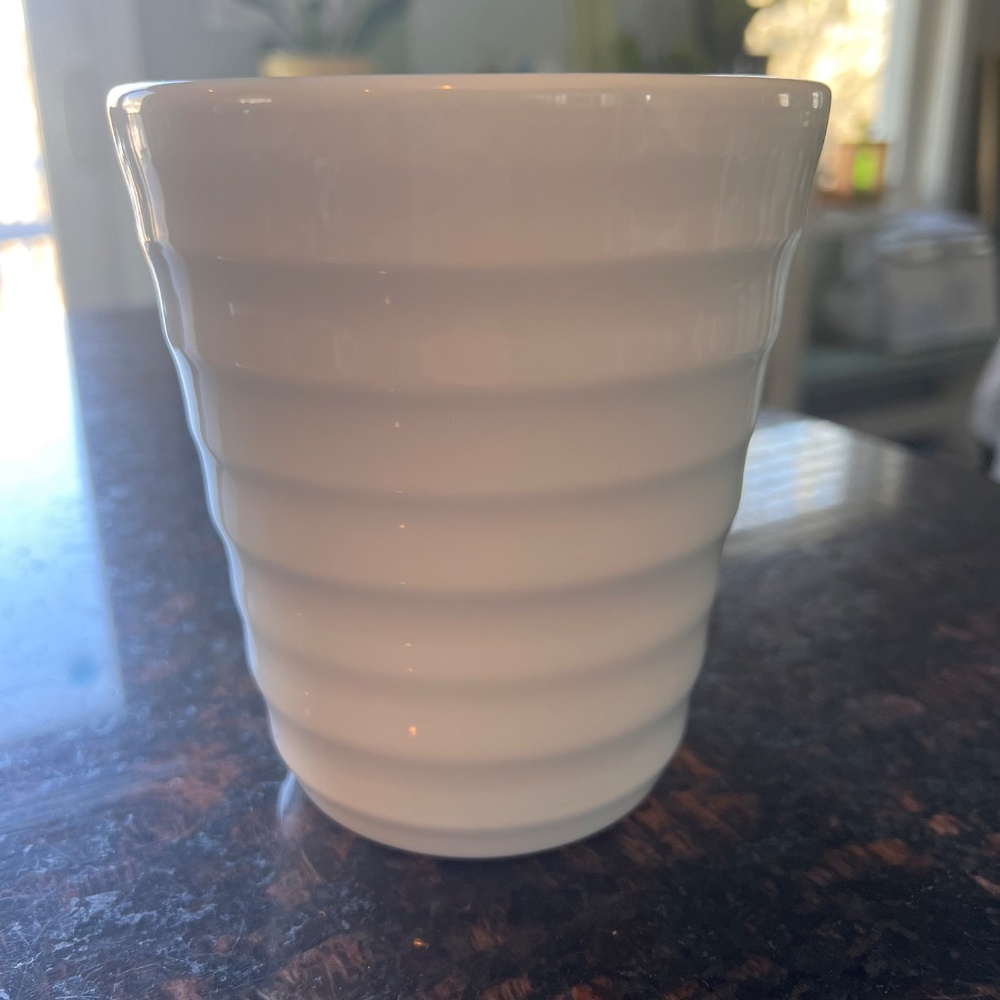 5.5” White Ceramic Flower Plant Pot with glossy finish